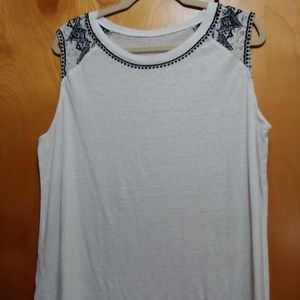 Classy Lace Shoulder Sleeveless Tee 18/20